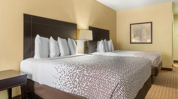 Best Western Bastrop Pines Inn Room