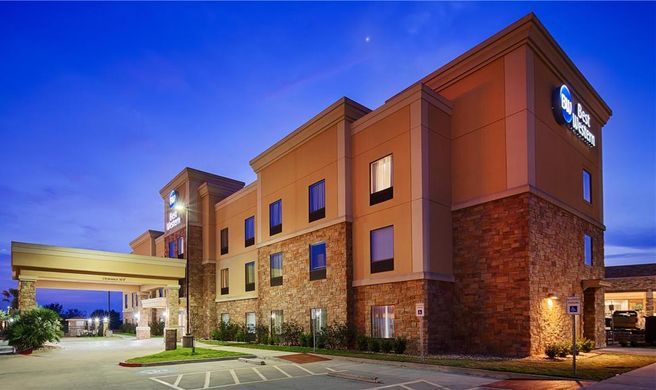 Best Western Bastrop Pines Inn Exterior