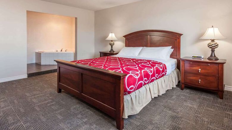 <b>Super 8 Kirkland Lake Room</b>. Images powered by <a href="https://iceportal.shijigroup.com/" title="IcePortal" target="_blank">IcePortal</a>.
