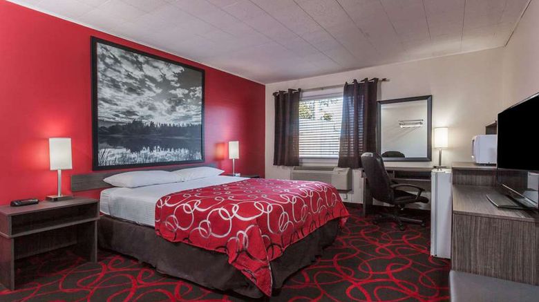 <b>Super 8 Kirkland Lake Room</b>. Images powered by <a href="https://iceportal.shijigroup.com/" title="IcePortal" target="_blank">IcePortal</a>.