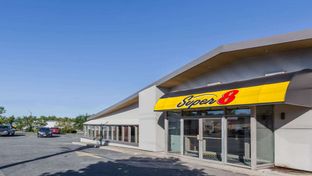 Super 8 Kirkland Lake