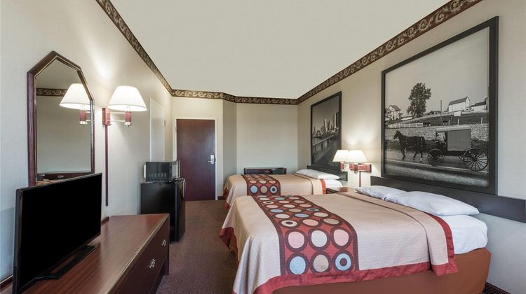 Super 8 Harrisburg Hershey North Room
