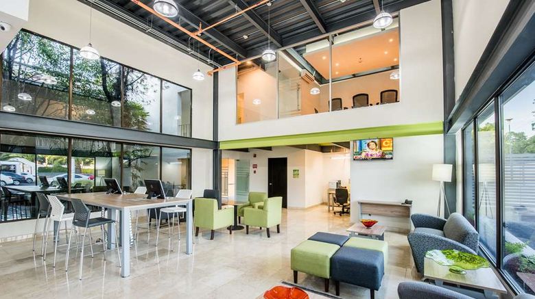 <b>Wyndham Garden Guadalajara Expo Lobby</b>. Images powered by <a href="https://iceportal.shijigroup.com/" title="IcePortal" target="_blank">IcePortal</a>.