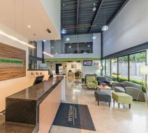 Wyndham Garden Guadalajara Expo Lobby