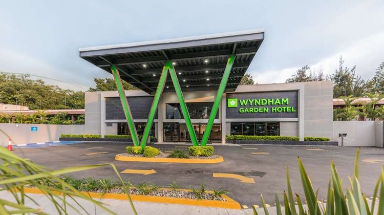 Wyndham Garden Guadalajara Expo Exterior