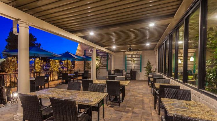 Wyndham Visalia Restaurant
