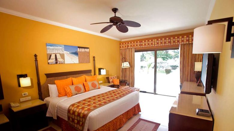 <b>Barcelo Maya Palace Suite</b>. Images powered by <a href="https://iceportal.shijigroup.com/" title="IcePortal" target="_blank">IcePortal</a>.