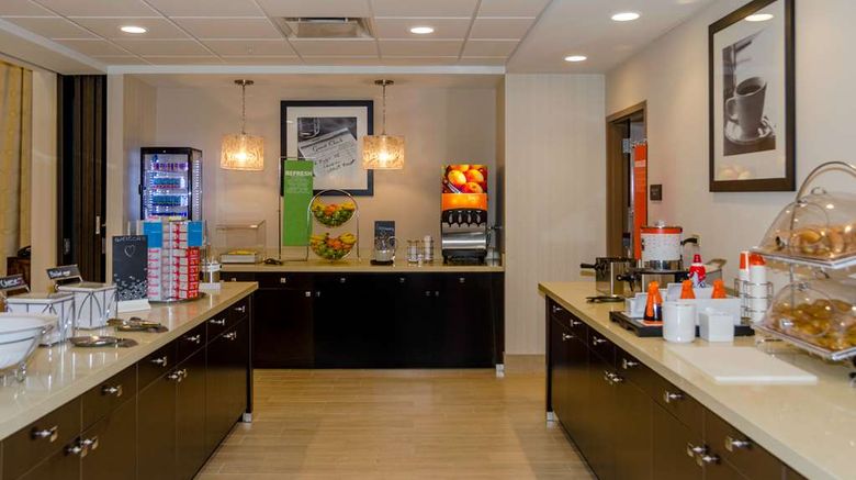 <b>Hampton Inn & Suites New Albany/Columbus Restaurant</b>. Images powered by <a href="https://iceportal.shijigroup.com/" title="IcePortal" target="_blank">IcePortal</a>.
