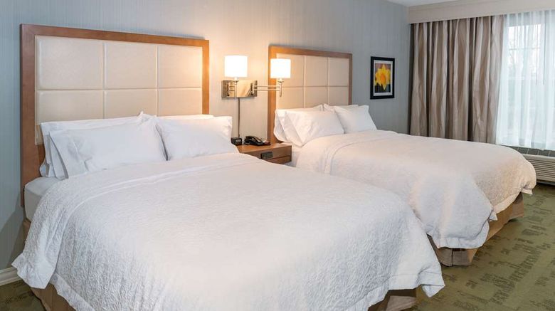 <b>Hampton Inn & Suites New Albany/Columbus Room</b>. Images powered by <a href="https://iceportal.shijigroup.com/" title="IcePortal" target="_blank">IcePortal</a>.