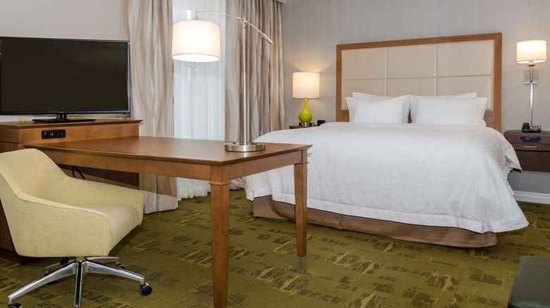 <b>Hampton Inn & Suites New Albany/Columbus Room</b>. Images powered by <a href="https://iceportal.shijigroup.com/" title="IcePortal" target="_blank">IcePortal</a>.