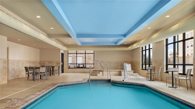 Homewood Suites West Des Moines Pool