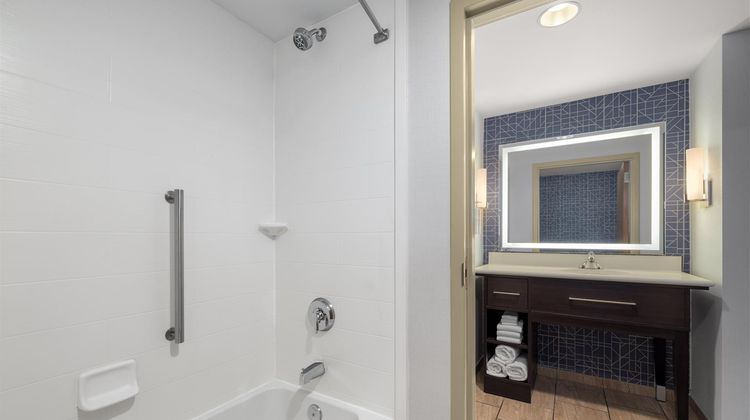 Homewood Suites West Des Moines Room