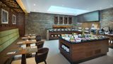 <b>Hilton Garden Inn Dubai Deira Restaurant</b>. Images powered by <a href="https://iceportal.shijigroup.com/" title="IcePortal" target="_blank">IcePortal</a>.