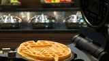 <b>Hilton Garden Inn Dubai Deira Restaurant</b>. Images powered by <a href="https://iceportal.shijigroup.com/" title="IcePortal" target="_blank">IcePortal</a>.