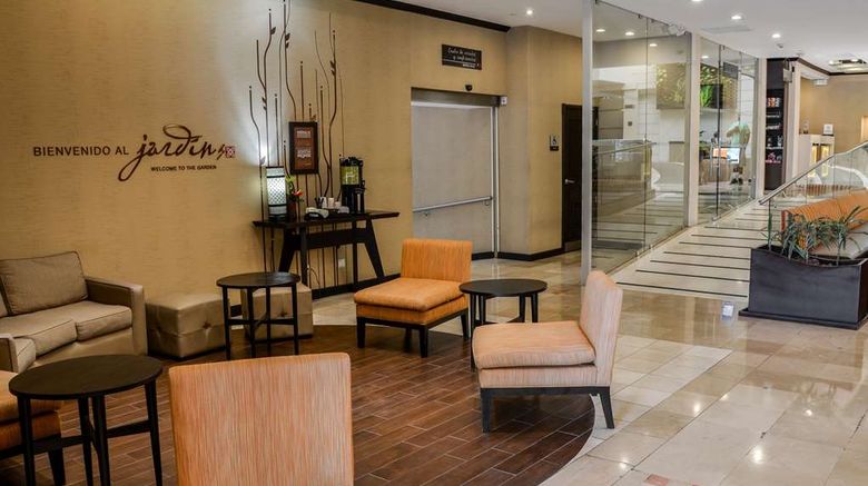 <b>Hilton Garden Inn Guatemala City Lobby</b>. Images powered by <a href="https://iceportal.shijigroup.com/" title="IcePortal" target="_blank">IcePortal</a>.
