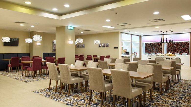 <b>Hampton by Hilton Moscow Strogino Restaurant</b>. Images powered by <a href="https://iceportal.shijigroup.com/" title="IcePortal" target="_blank">IcePortal</a>.