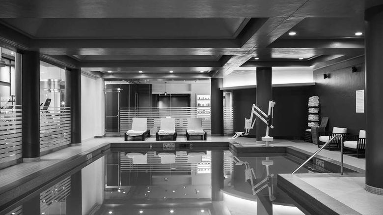 <b>The Logan Philadelphia, Curio Collection Pool</b>. Images powered by <a href="https://iceportal.shijigroup.com/" title="IcePortal" target="_blank">IcePortal</a>.