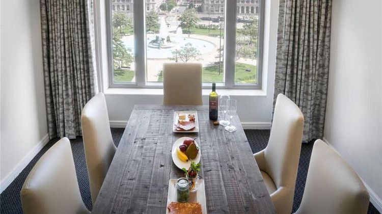The Logan Philadelphia, Curio Collection Room