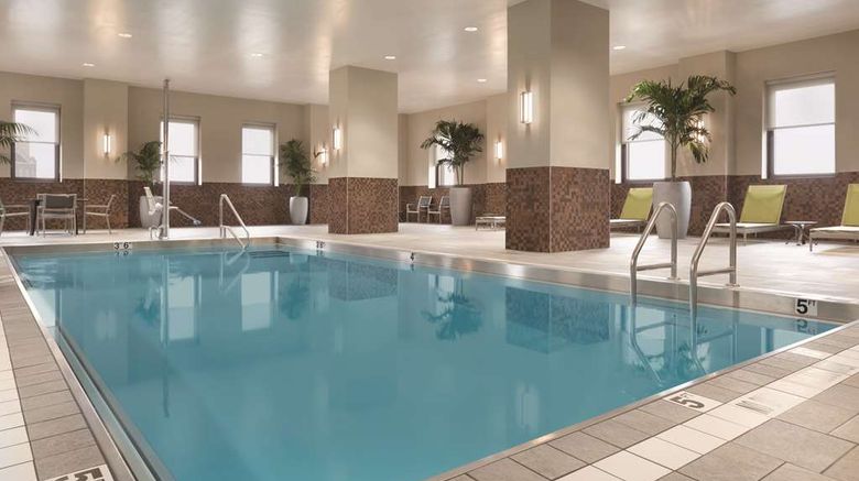 <b>Embassy Suites Pittsburgh Downtown Pool</b>. Images powered by <a href="https://iceportal.shijigroup.com/" title="IcePortal" target="_blank">IcePortal</a>.