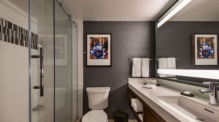 Embassy Suites Scottsdale Resort Room