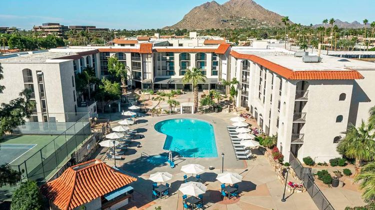Embassy Suites Scottsdale Resort Pool
