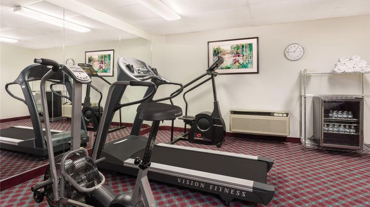 Baymont Inn & Suites, Fayetteville Health