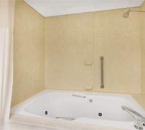 Baymont Inn & Suites, Fayetteville Room