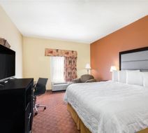 Baymont Inn & Suites, Fayetteville Room