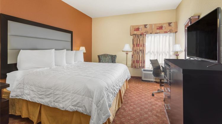 Baymont Inn & Suites, Fayetteville Room