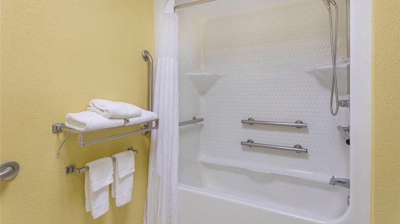<b>Baymont Inn & Suites, Fayetteville Room</b>. Images powered by <a href="https://iceportal.shijigroup.com/" title="IcePortal" target="_blank">IcePortal</a>.