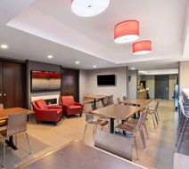 Microtel Inn & Suites Kirkland Lake Lobby