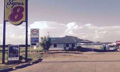 Super 8 Smoky Lake