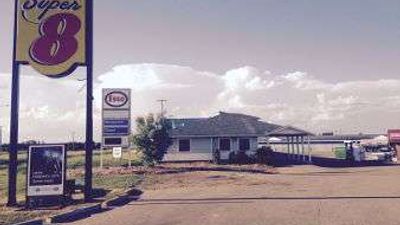 Super 8 Smoky Lake