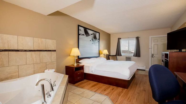 <b>Super 8 Smoky Lake Suite</b>. Images powered by <a href="https://iceportal.shijigroup.com/" title="IcePortal" target="_blank">IcePortal</a>.