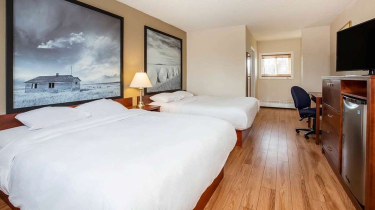 Super 8 Smoky Lake Room