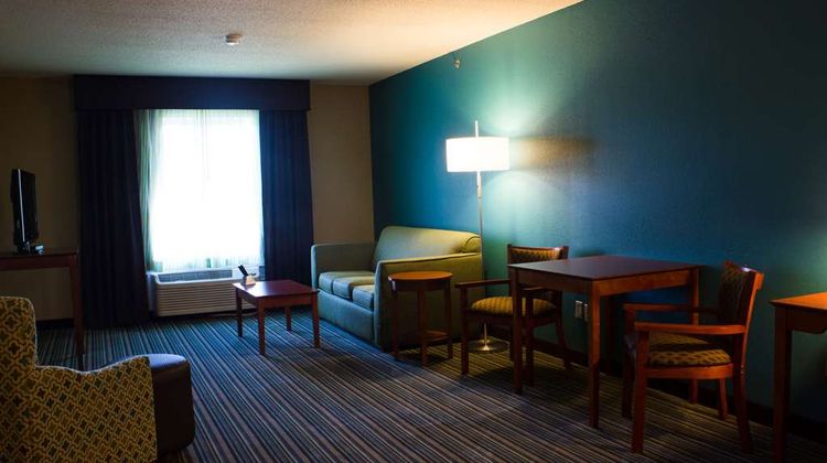 Best Western Plus Menomonie Inn & Suites Suite