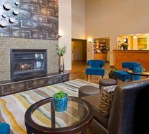 Best Western Plus Menomonie Inn & Suites Lobby