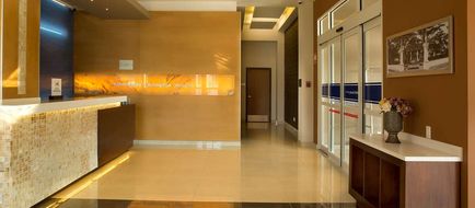 Hampton Inn & Suites by Hilton Paraiso Lobby