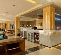 Hampton Inn & Suites by Hilton Paraiso Lobby