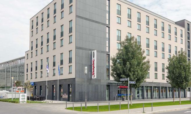 Hampton Frankfurt City Centre Messe Exterior