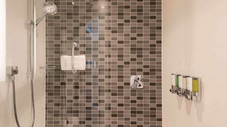 <b>Hampton Frankfurt City Centre Messe Room</b>. Images powered by <a href="https://iceportal.shijigroup.com/" title="IcePortal" target="_blank">IcePortal</a>.