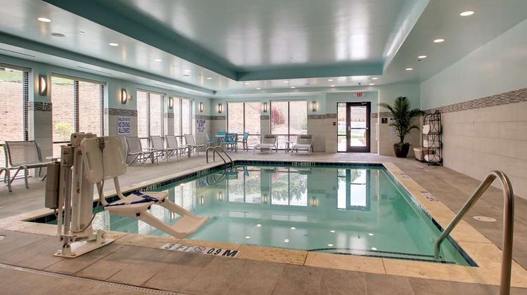Hampton Inn & Suites Greenville Airport Pool