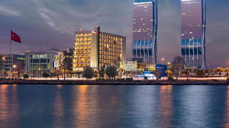 <b>Hilton Garden Inn Izmir Bayrakli Exterior</b>. Images powered by <a href="https://iceportal.shijigroup.com/" title="IcePortal" target="_blank">IcePortal</a>.