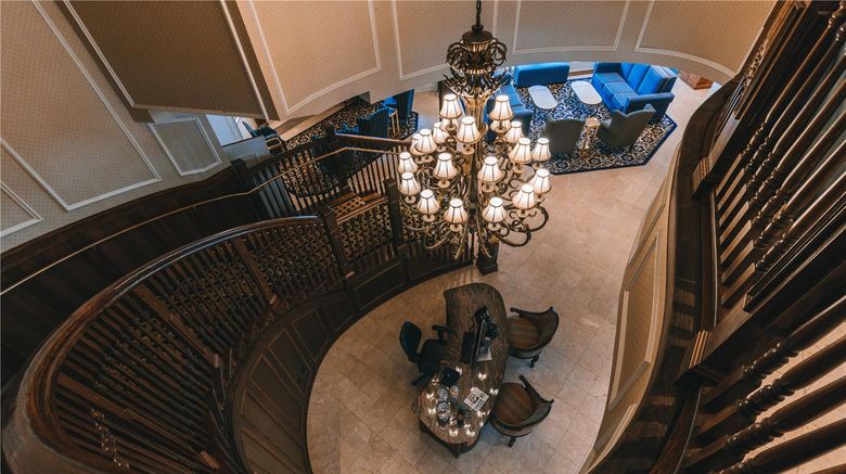 <b>Madison Beach Hotel, Curio Collection Lobby</b>. Images powered by <a href="https://iceportal.shijigroup.com/" title="IcePortal" target="_blank">IcePortal</a>.
