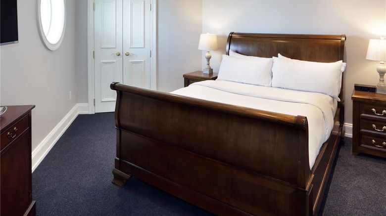 <b>Madison Beach Hotel, Curio Collection Room</b>. Images powered by <a href="https://iceportal.shijigroup.com/" title="IcePortal" target="_blank">IcePortal</a>.
