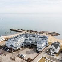 Madison Beach Hotel, Curio Collection