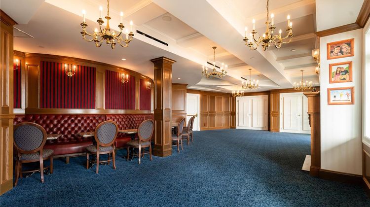 Madison Beach Hotel, Curio Collection Meeting