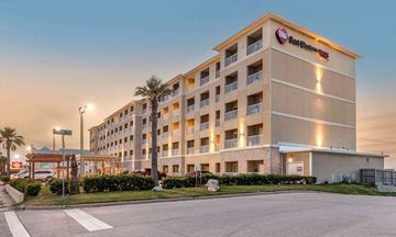 Best Western Plus Galveston Suites