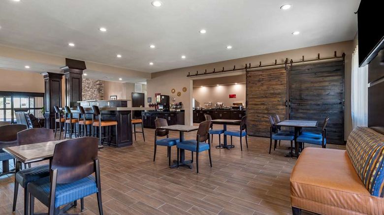 <b>Best Western Plus Big Lake Inn Restaurant</b>. Images powered by <a href="https://iceportal.shijigroup.com/" title="IcePortal" target="_blank">IcePortal</a>.