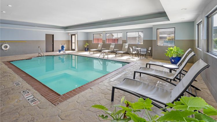 Best Western Plus Big Lake Inn Pool